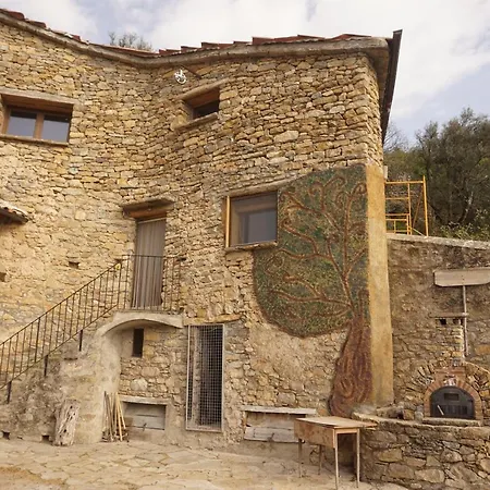 Casa Jaumet: Un Lloc De Pau On Escoltar El Silenci * Aramunt